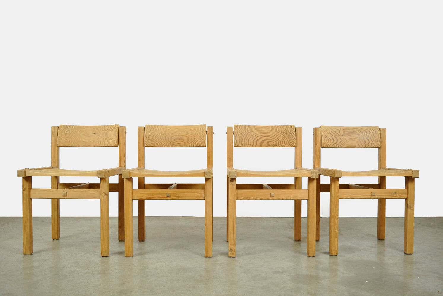 Trybo series pine dining chairs (4) by Edvin Helseth for Stange Bruk, Norway 1960s