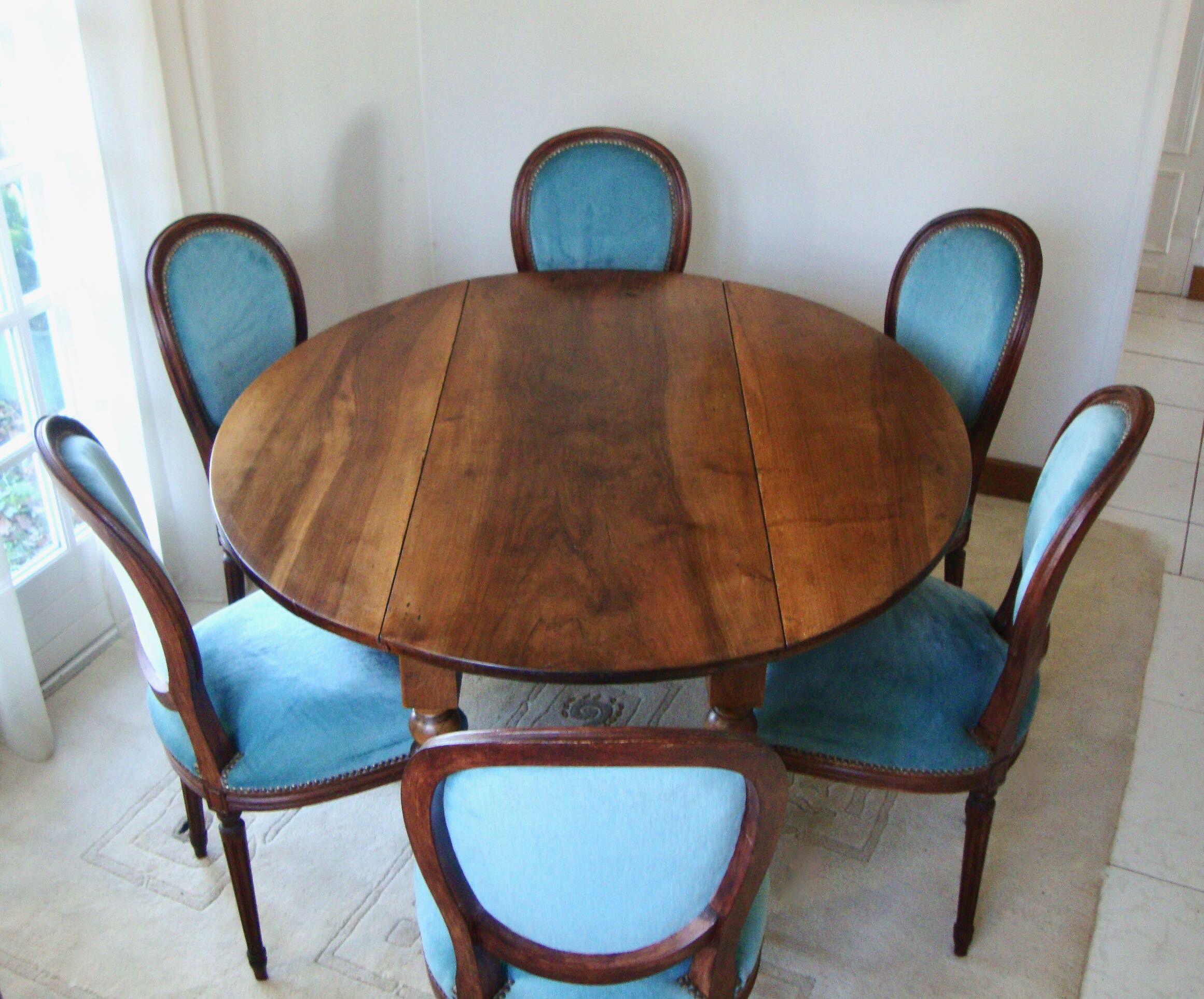 6 walnut and velvet medallion chairs, Louis XVI style