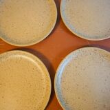 6 assiettes plates en grès clair et moucheté de style campagnard