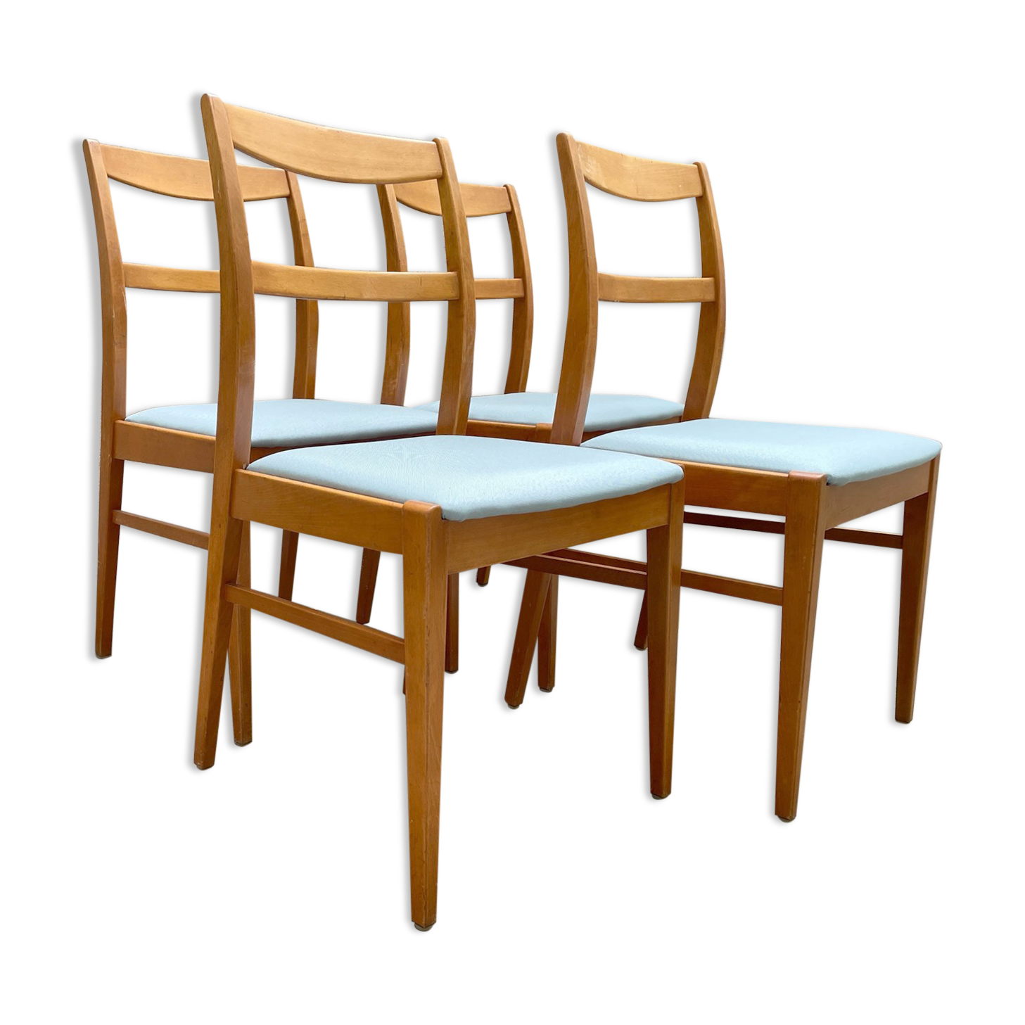 4 chaises de salle à manger scandinaves