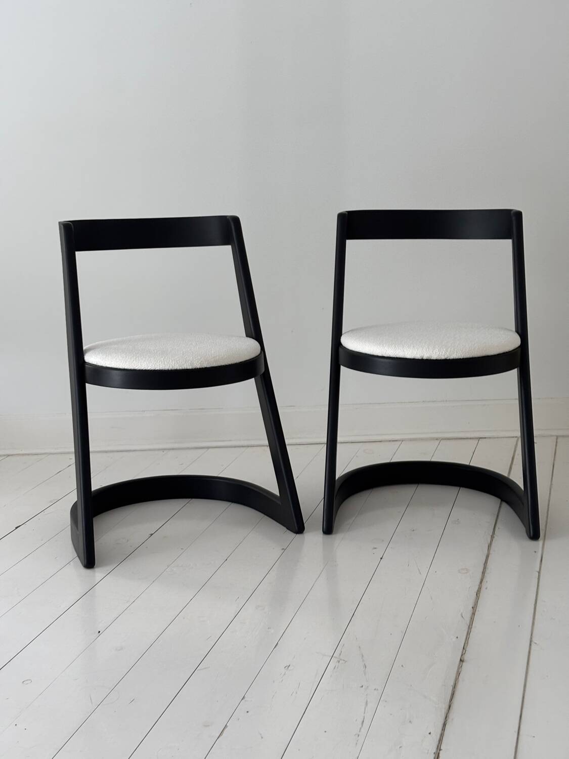 Pair of Halfa chairs by Baumann