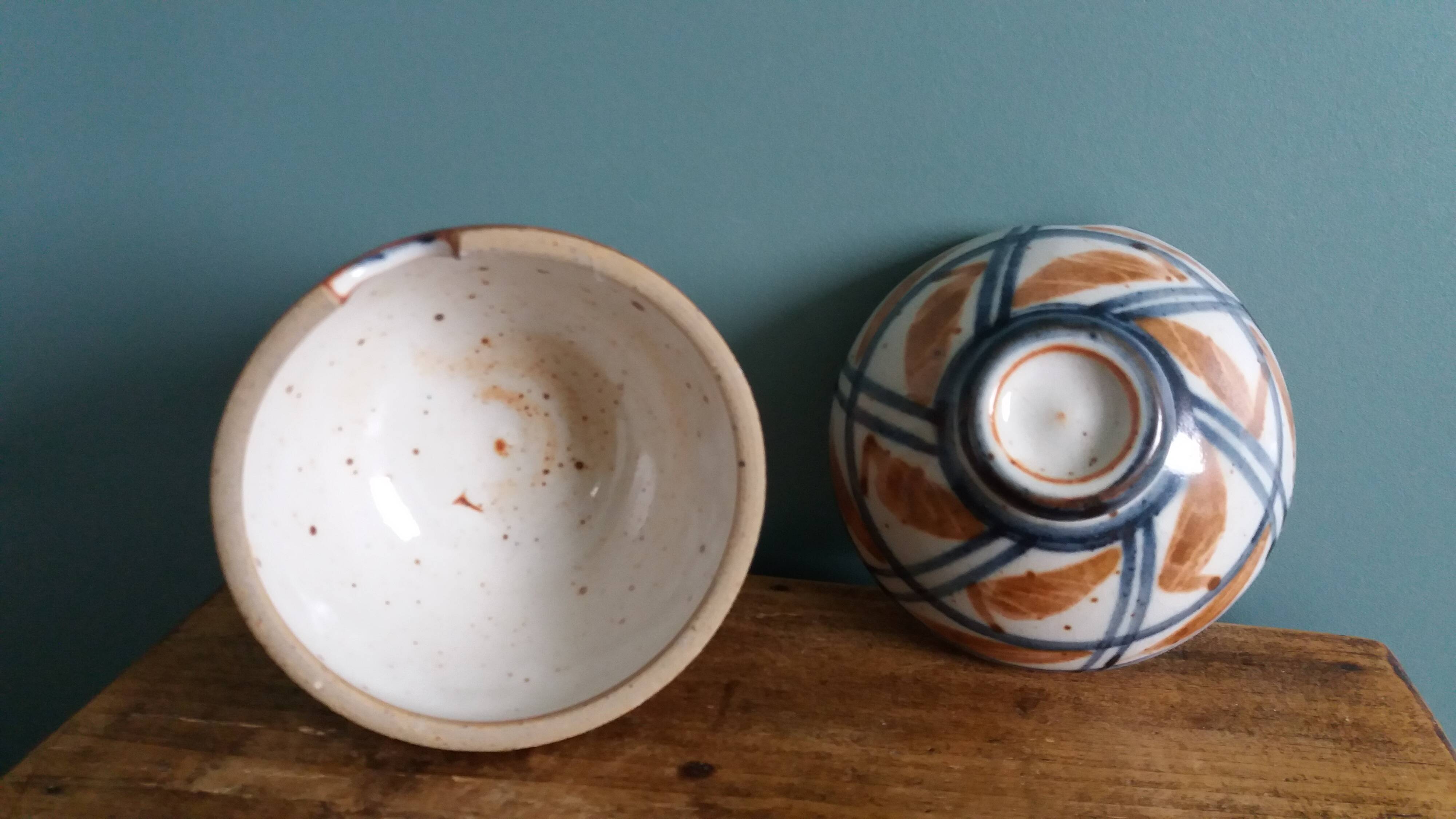 Sugar confiturer signed by Saint Maur, Evelyne Porret and Michel Pastore.