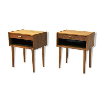 Paire de tables de nuit en teck du milieu du siècle de Suède 1950/60s