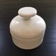 Boite en porcelaine blanche