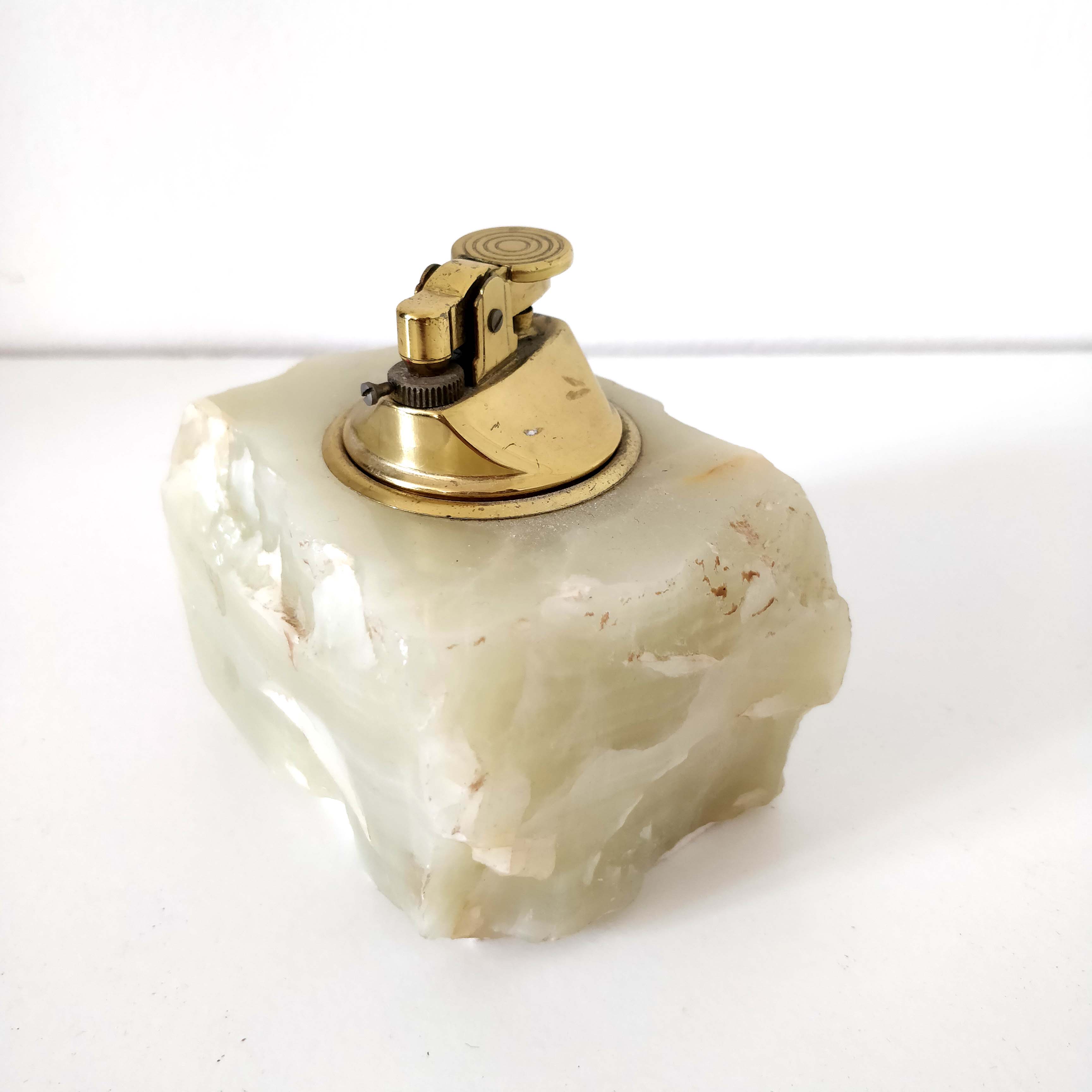 Italian table lighter in alabaster and brass