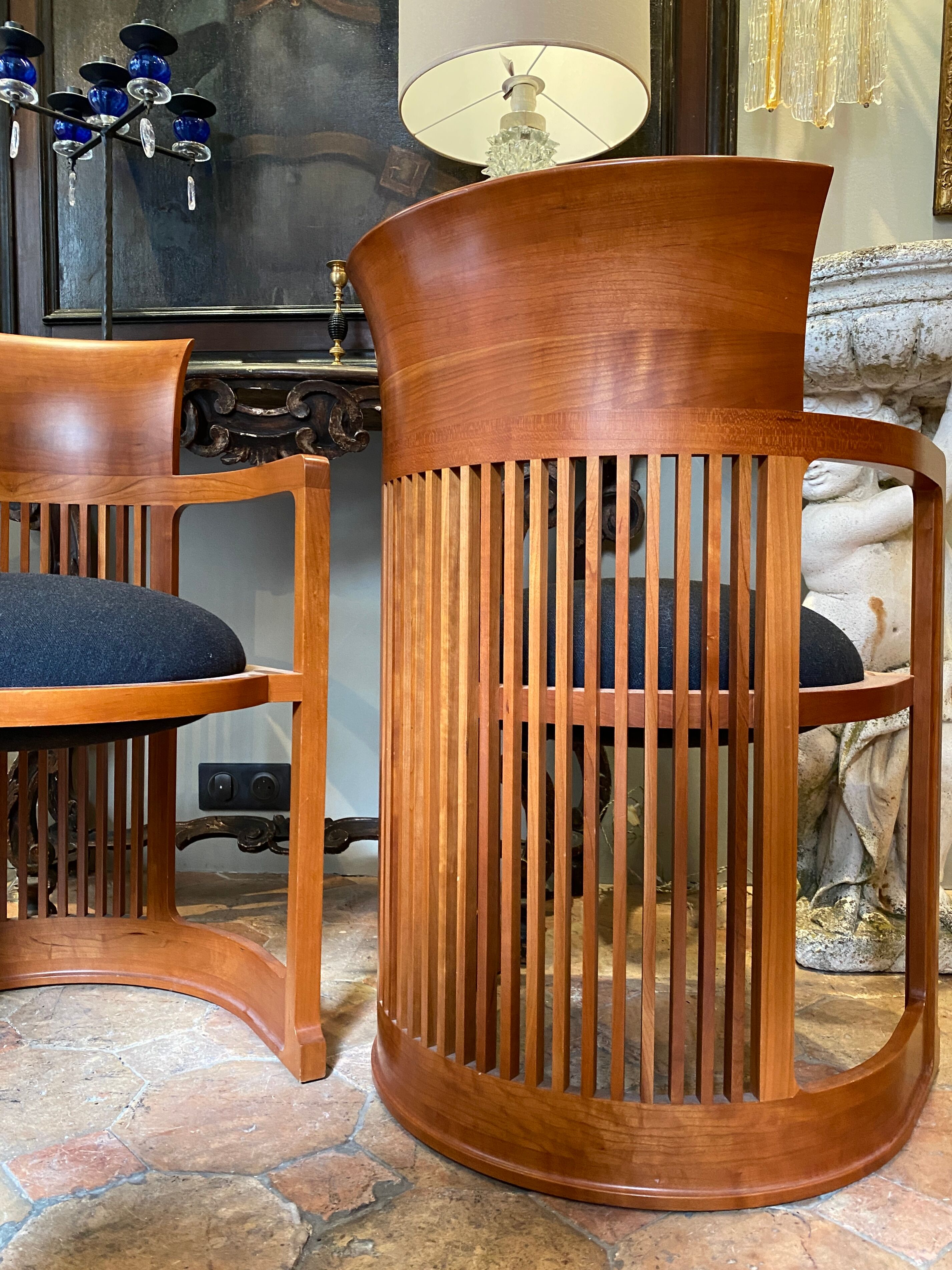 Pair of armchairs by Frank Lloyd Wright, Cassina edition