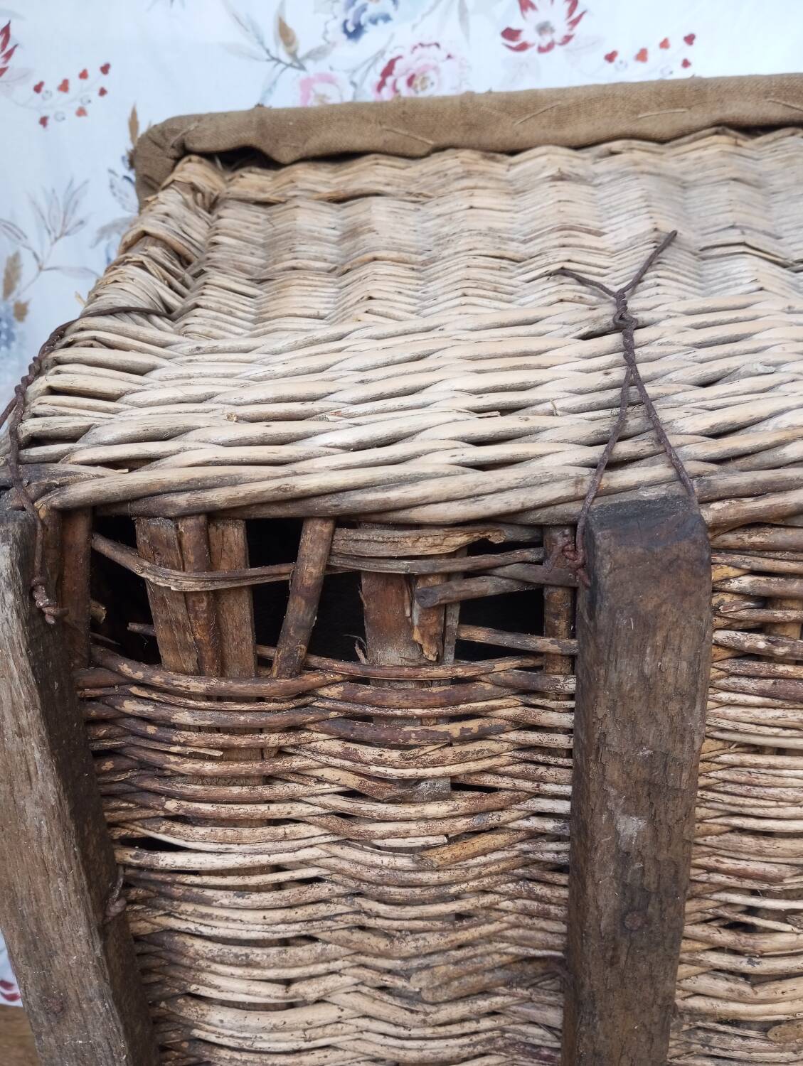 Wood and wicker basket, antique, size xxxl.