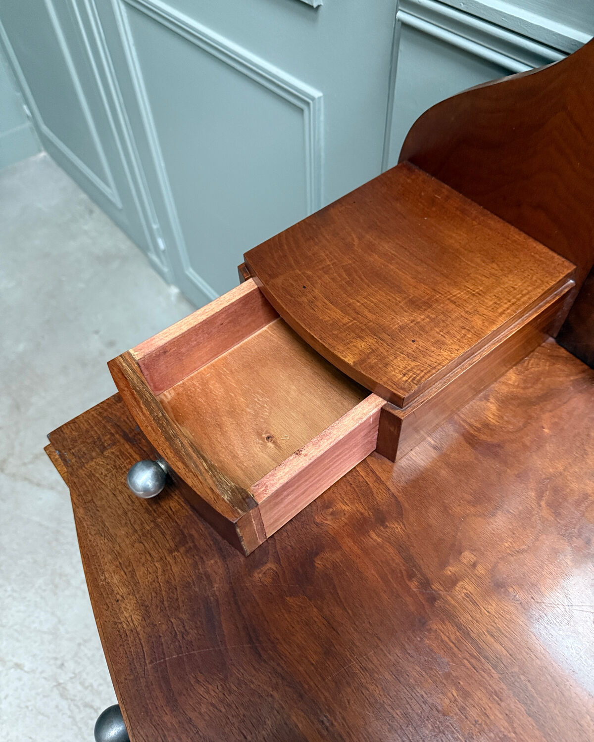 Art Deco dresser (renovated)