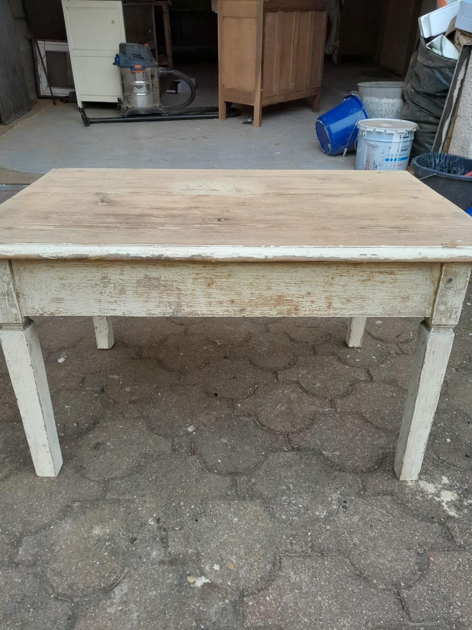 Table basse de ferme