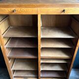 Curtain cabinet