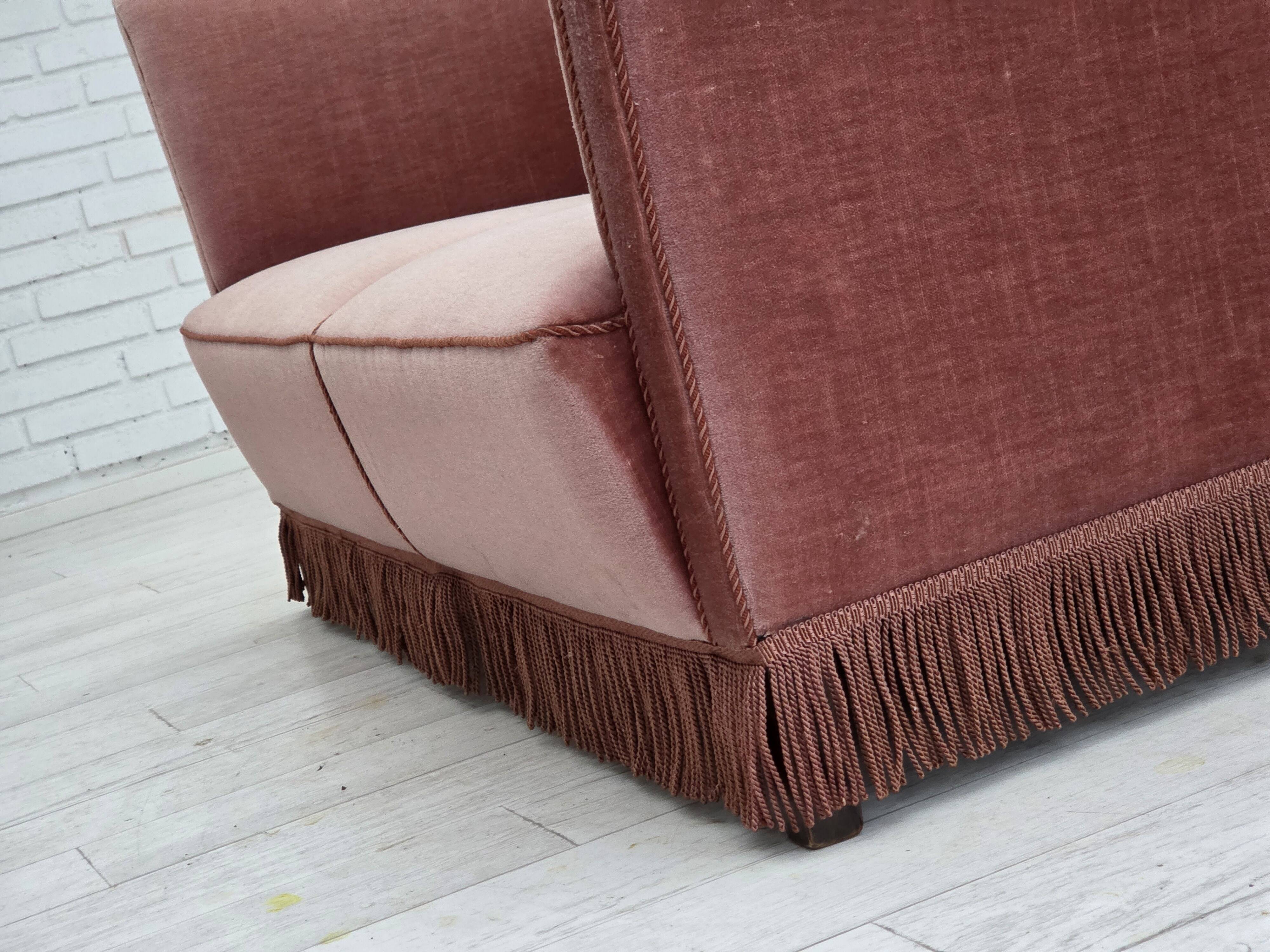 1970s, Danish 2-seater sofa, original salmon pink furniture velour.