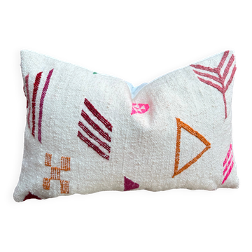 Handmade cushion cover in Berber wool: Moroccan Kilim cushion.