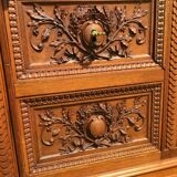 Cupidon exceptionnel cabinet en noyer style Louis XVI