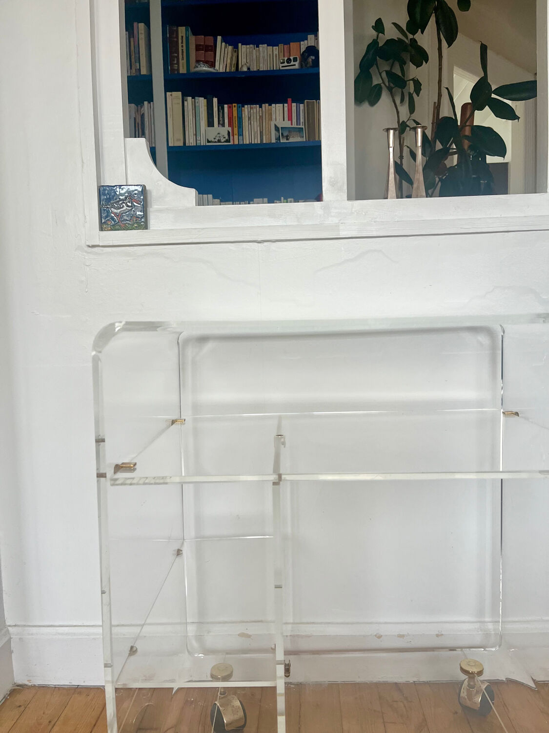 Rolling dessert trolley Plexiglas David Lange