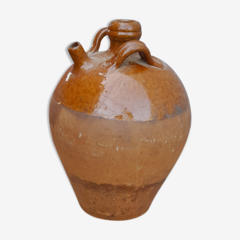 Provencal jar in oil