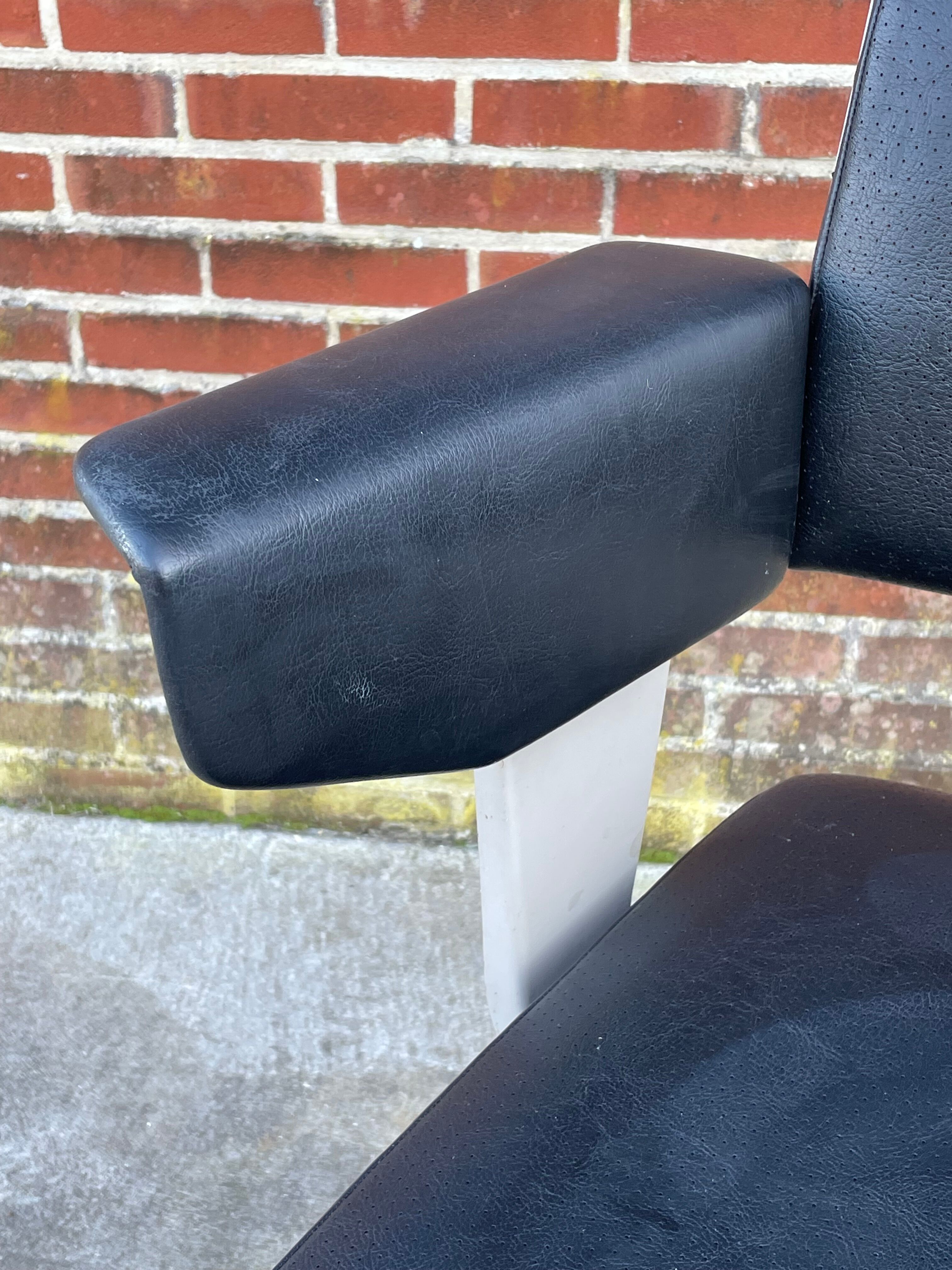 Friso kramer revolve desk chair for ahrend de cirkel 1960