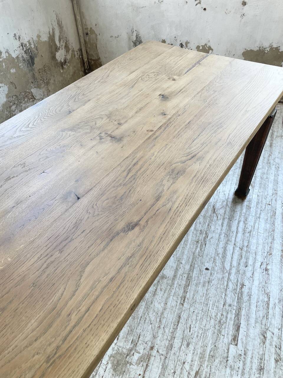 Solid oak farmhouse table 185cm