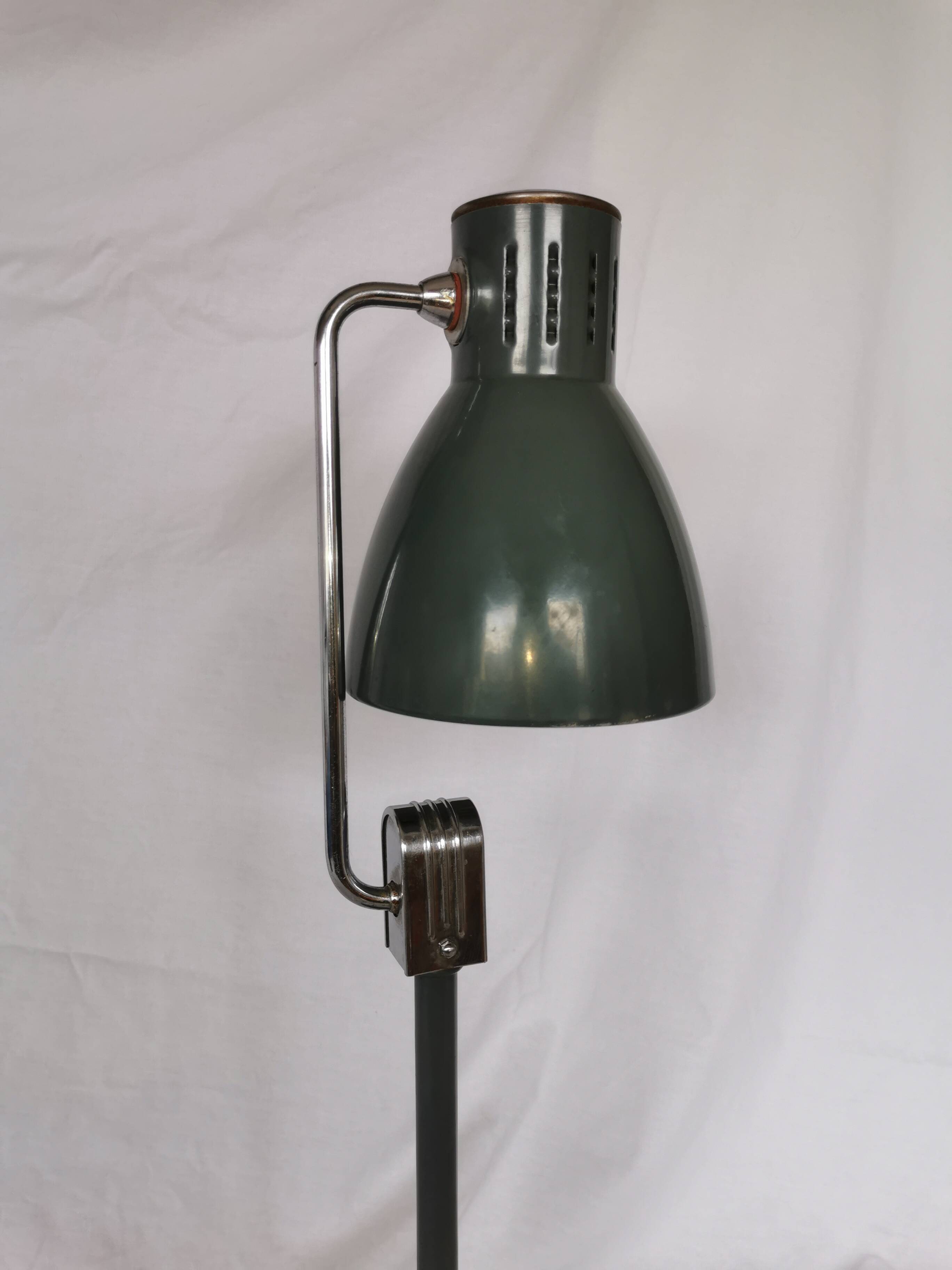 Jumo 800 articulated lamp, France, 1960