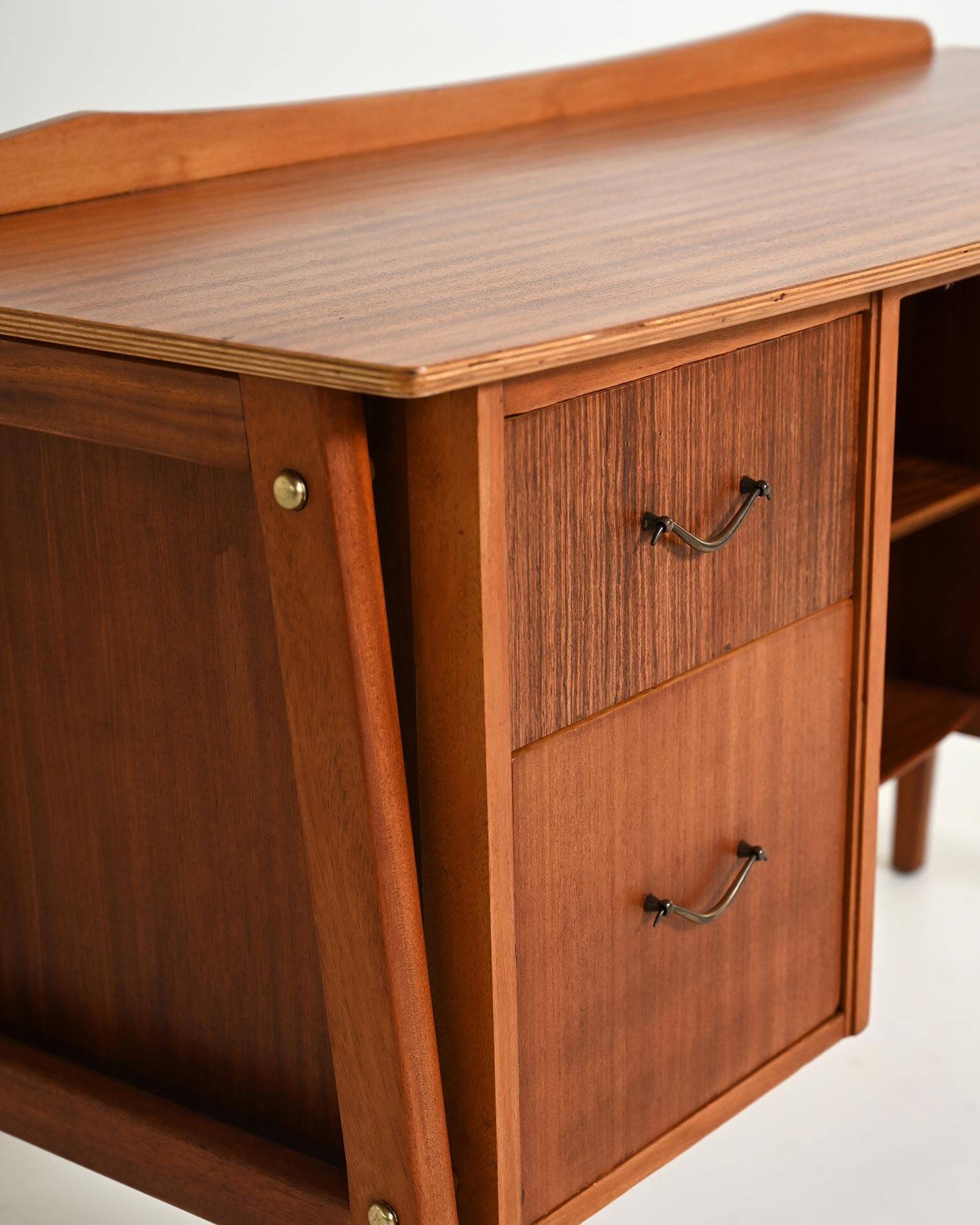Bureau en teck scandinave, années 1950