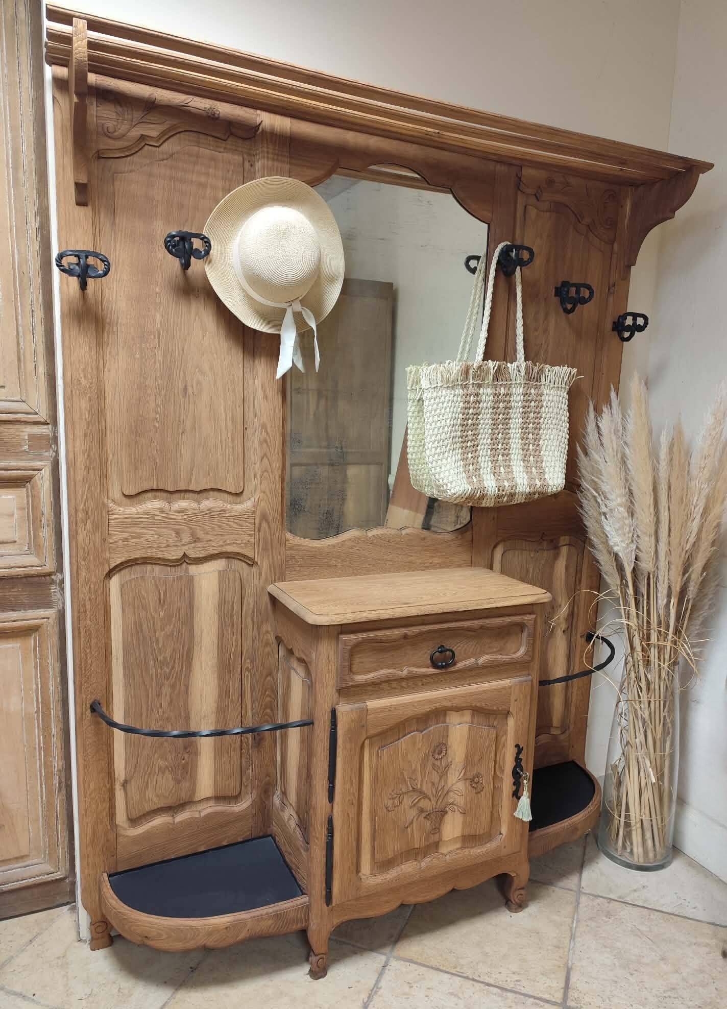 Vestiaire porte-manteaux en chêne massif