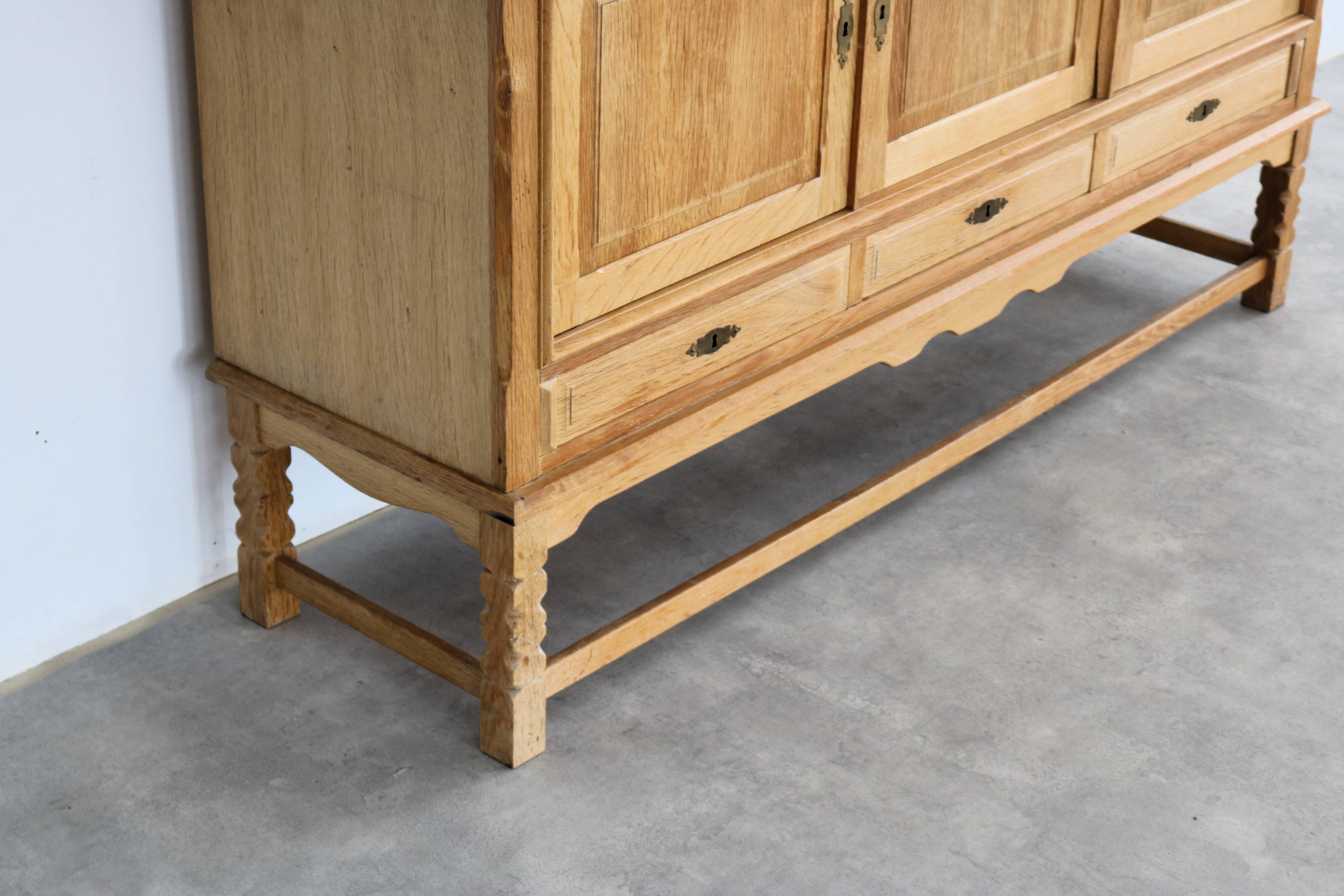 brutalist sideboard | oak | sideboard | 60s | Danish (2)