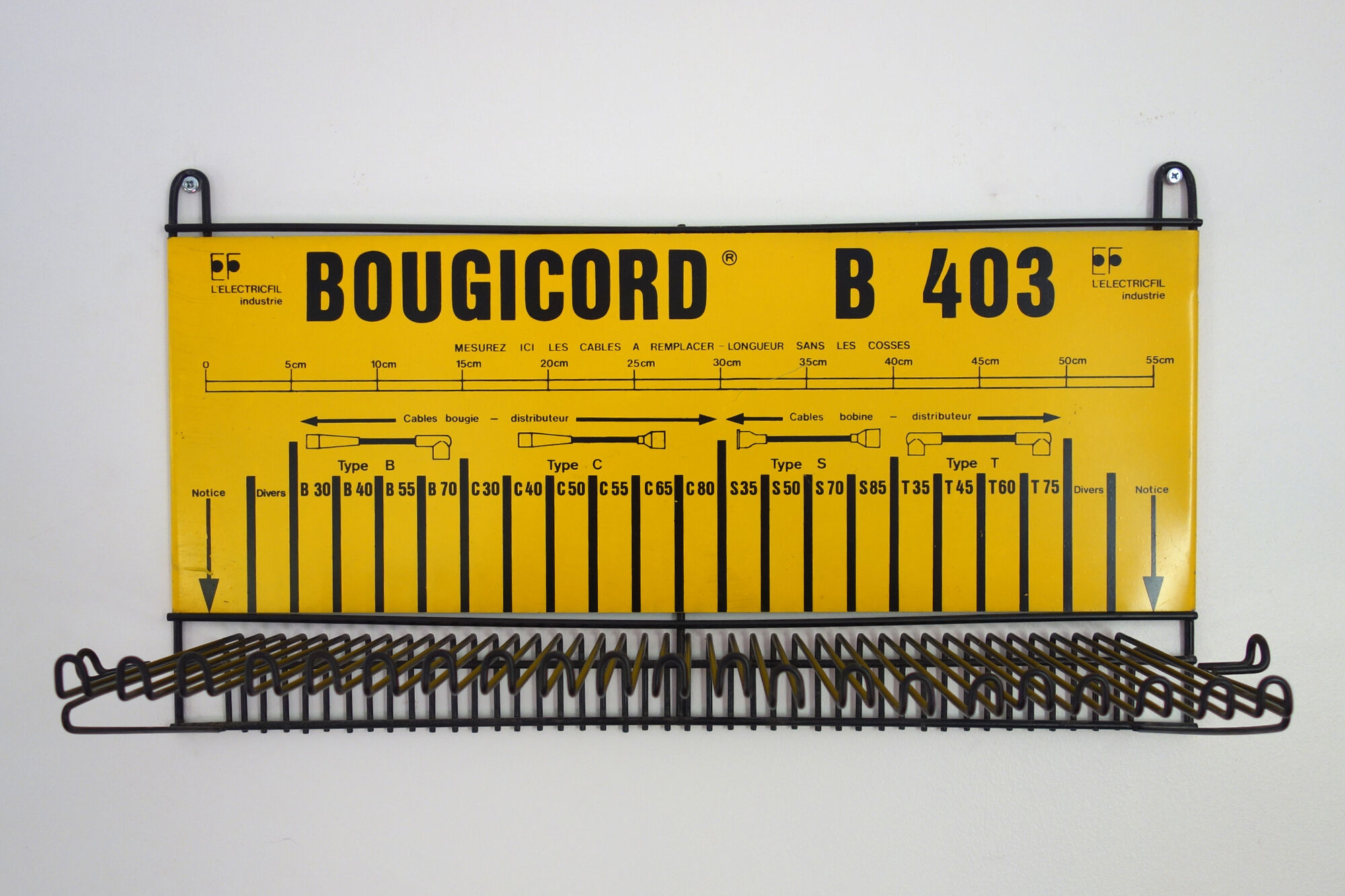 Garage display candle cables