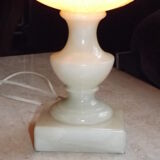 1970 Vintage tulip-shaped alabaster lamp