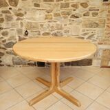 Round table