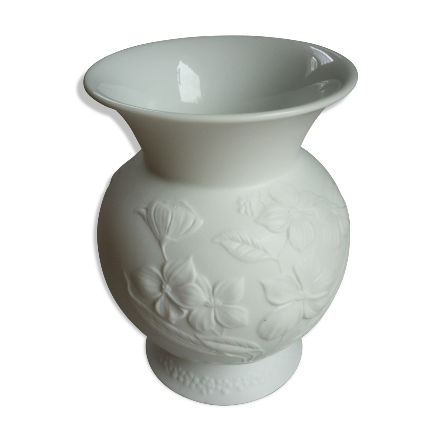 Kaiser Germany porcelain biscuit vase