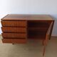 Buffet moderniste des années 1970