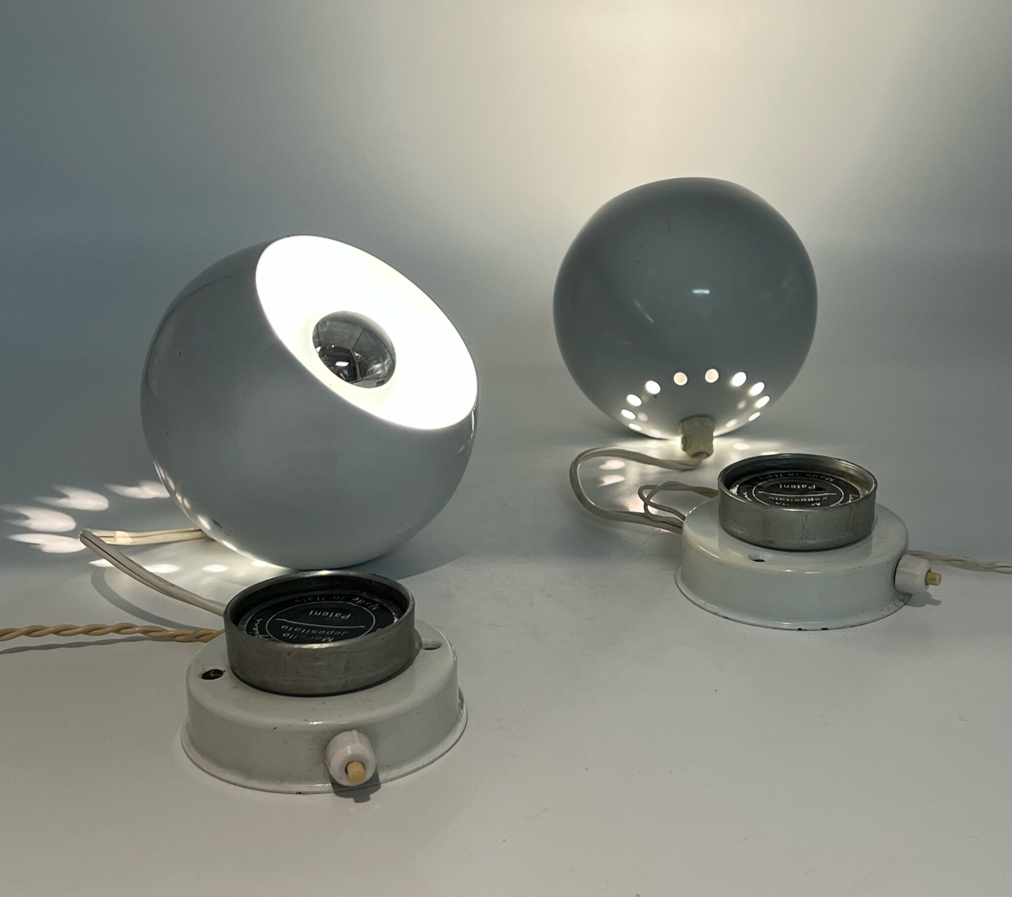 Set of 2 Eyeball wall lamps - Reggiani - 60s,  space age design desk lamp