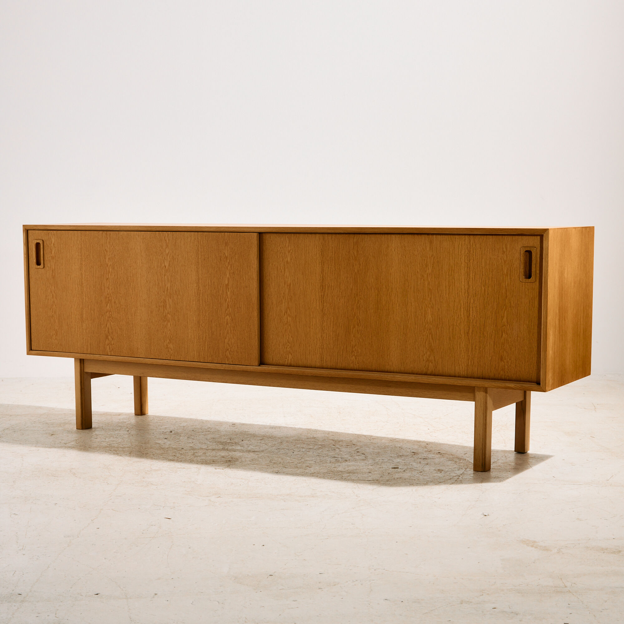 Restored model 21 buffet in oak by Gunni Omann for Omann Jun Møbelfabrik.