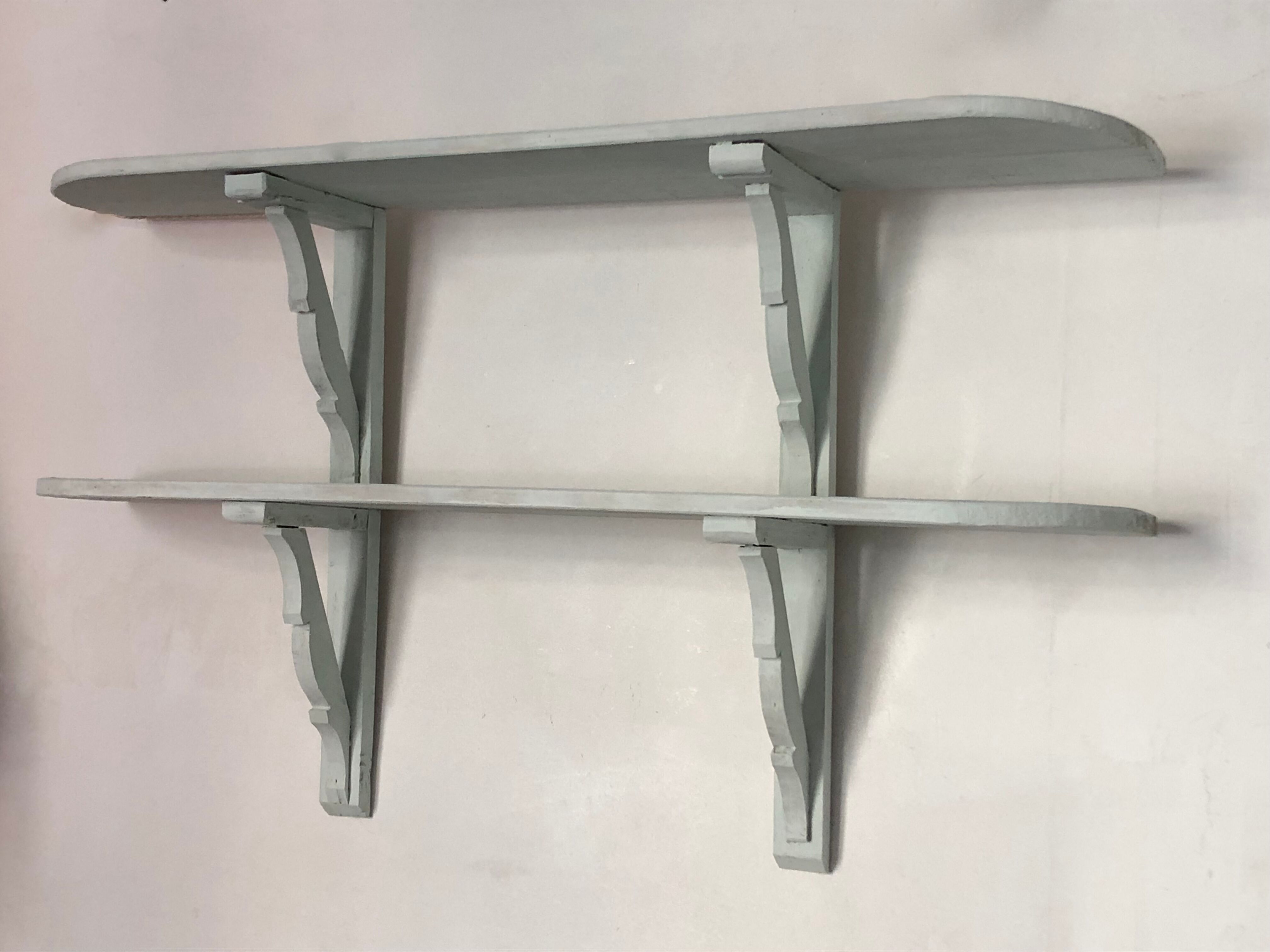 kitchen shelf, country spirit