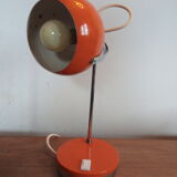 Eye ball table lamp