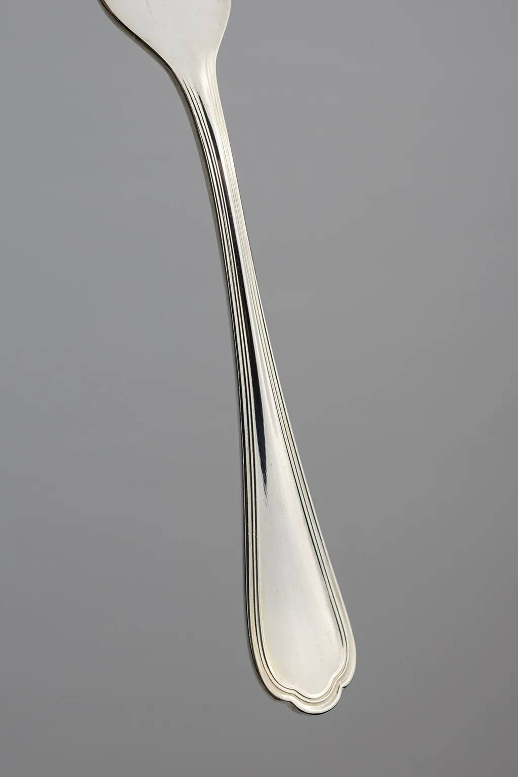 Christofle – 12 Spatours dessert forks in silver-plated metal, with case.