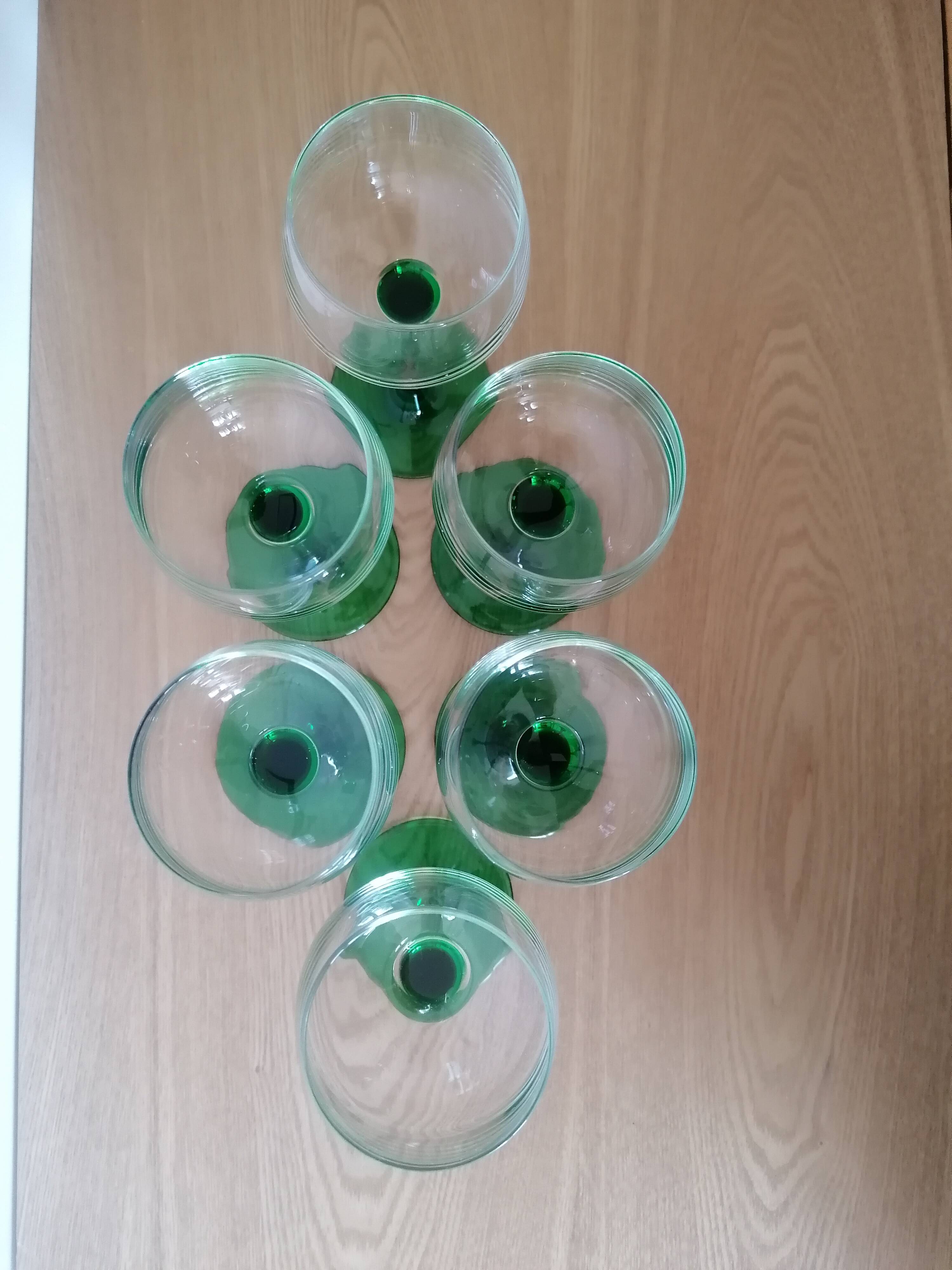 6 verres à vin d'Alsace pied vert