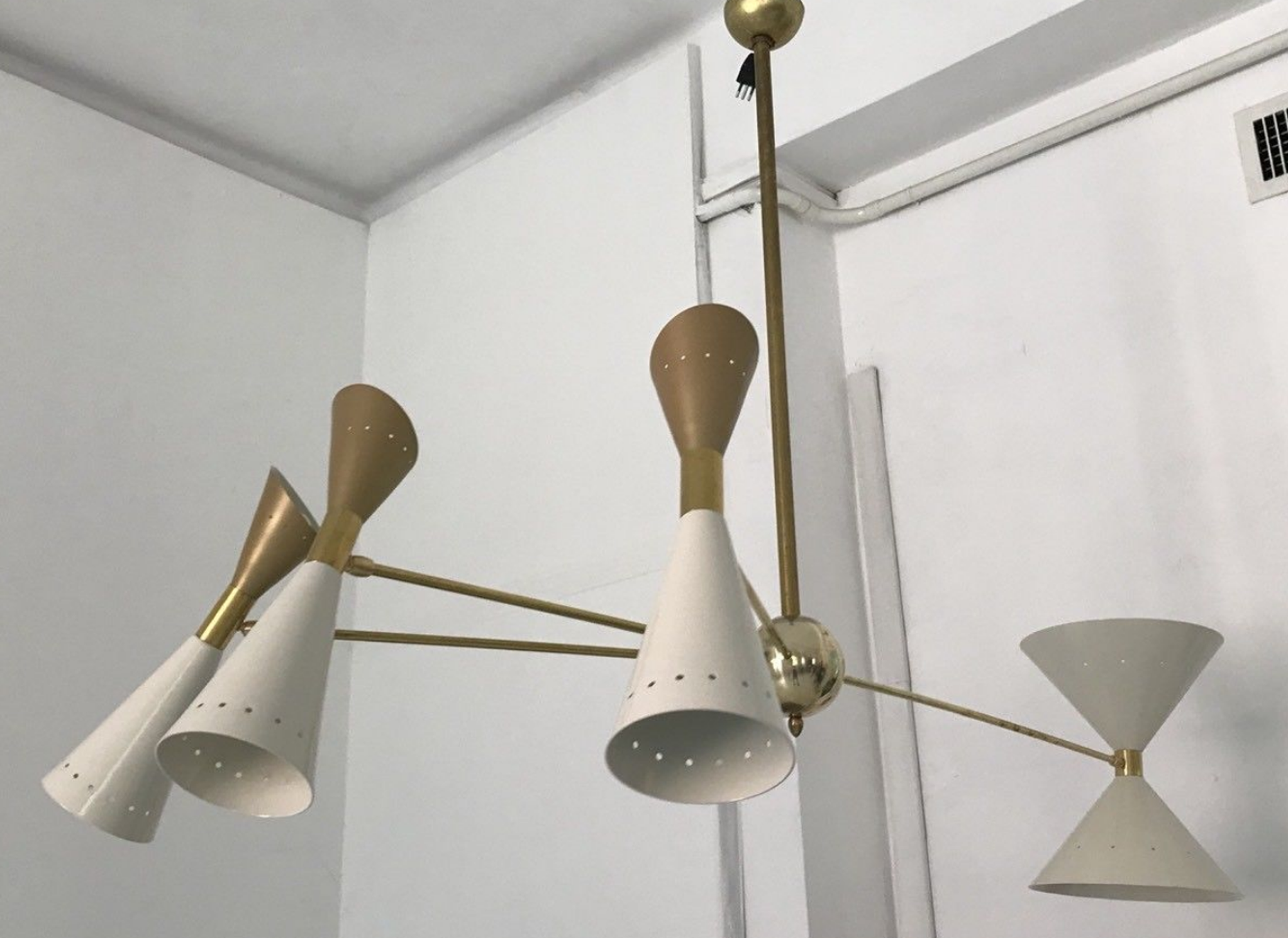 Pendant light 8 lights brass white and golden