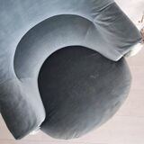 Blue velvet toad armchair with fringes