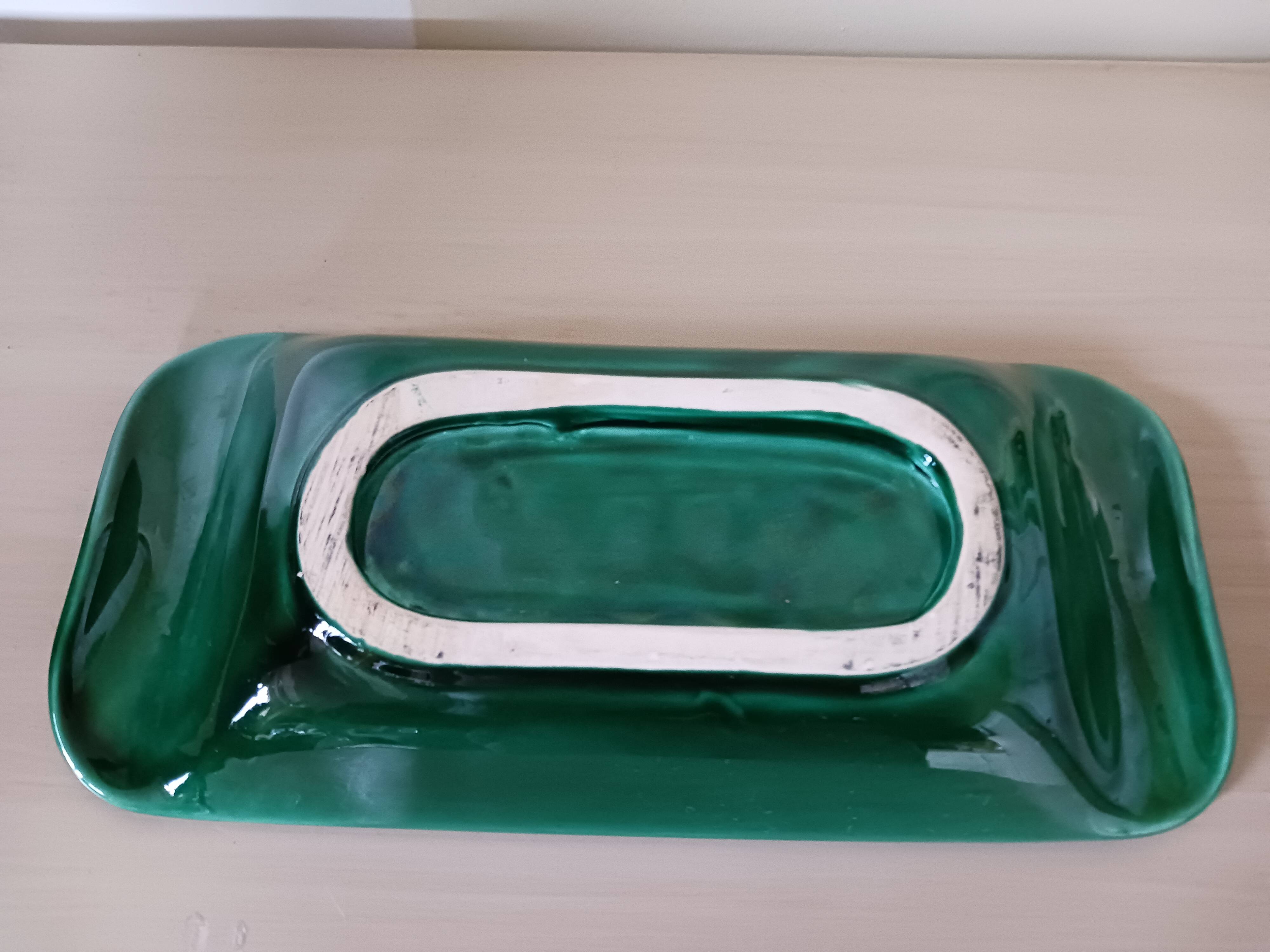 2 vintage earthenware cake dishes.