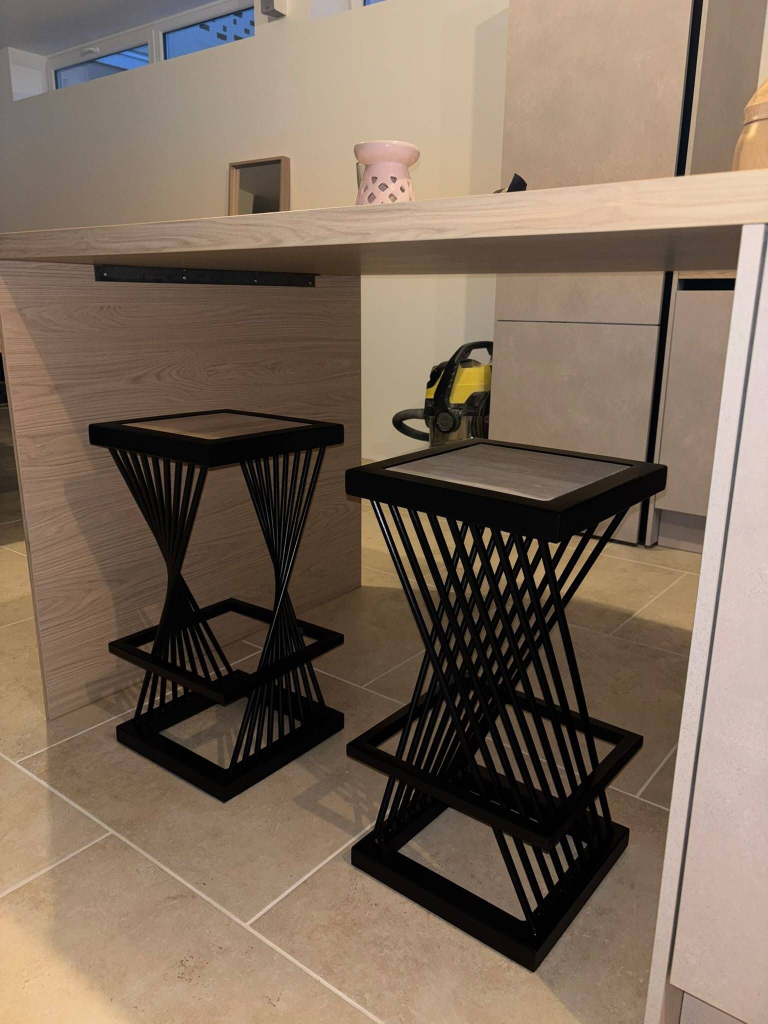 Tabouret demi vrille