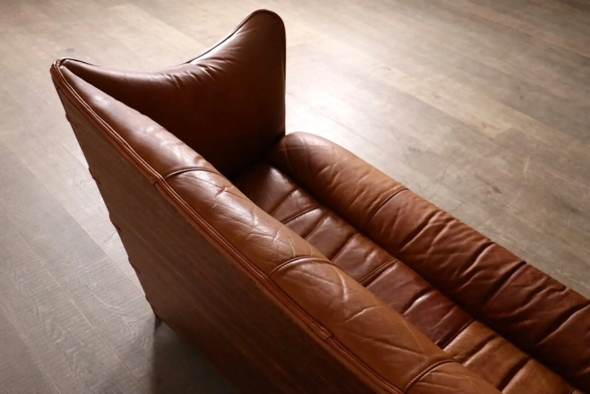 Mid-century sofa in cognac leather and wood by Pacific Green, Australia 1980s