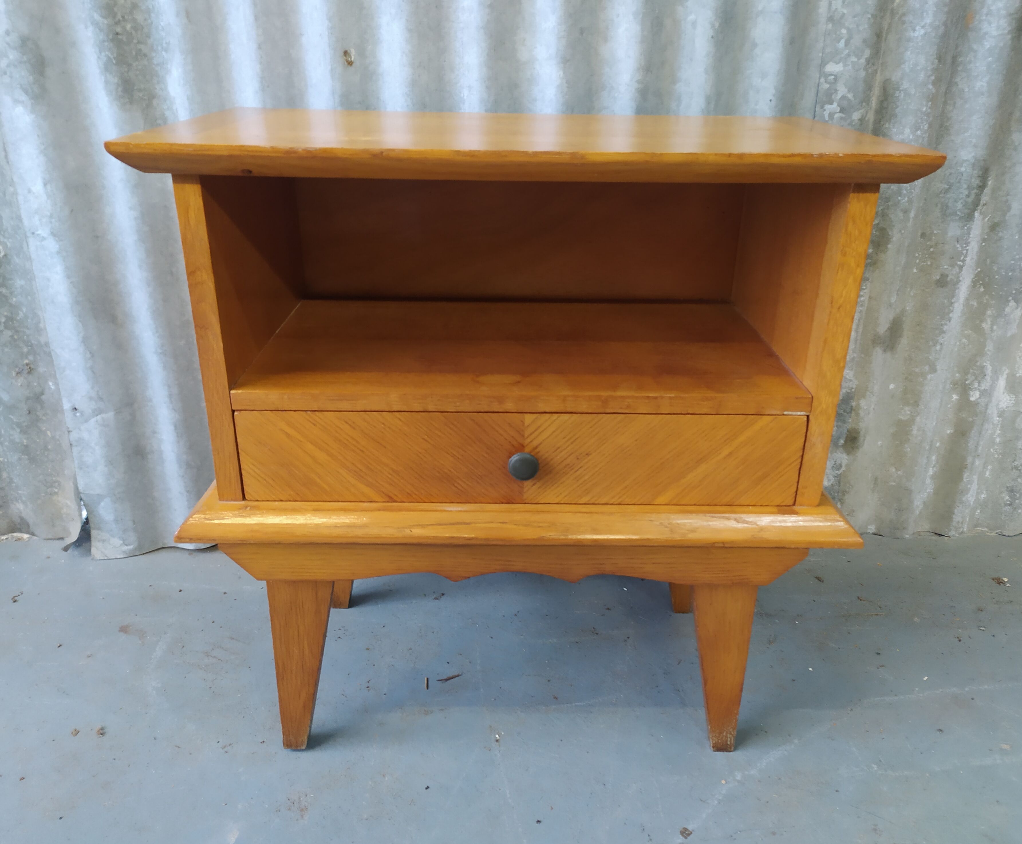 Vintage bedside feet compass