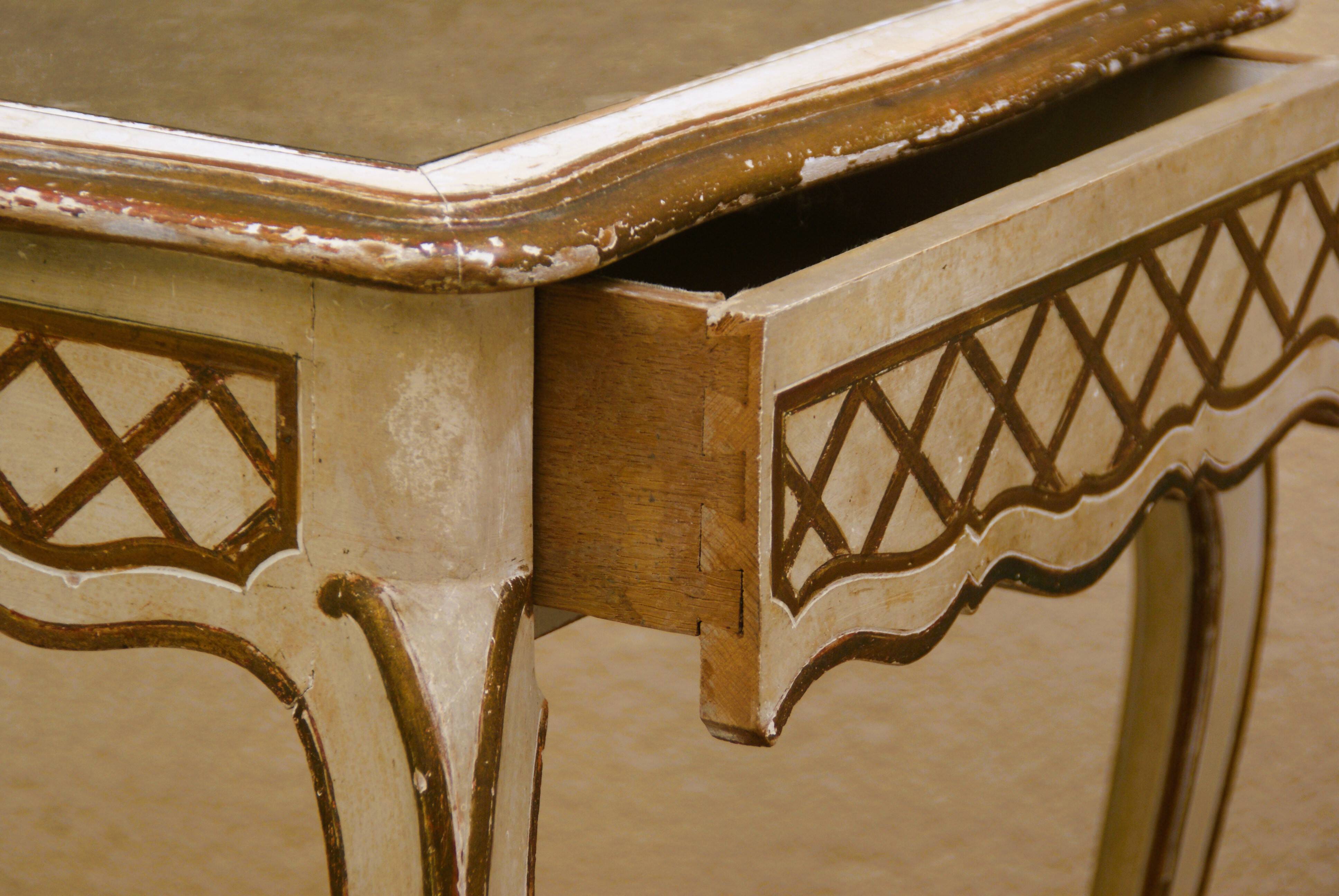 Pair of small tables 1900 in Louis xv style