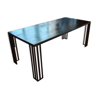 Contemporary dining table