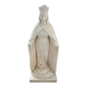 Statue vierge l’arbre blanc