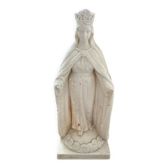 Virgin the white tree statue