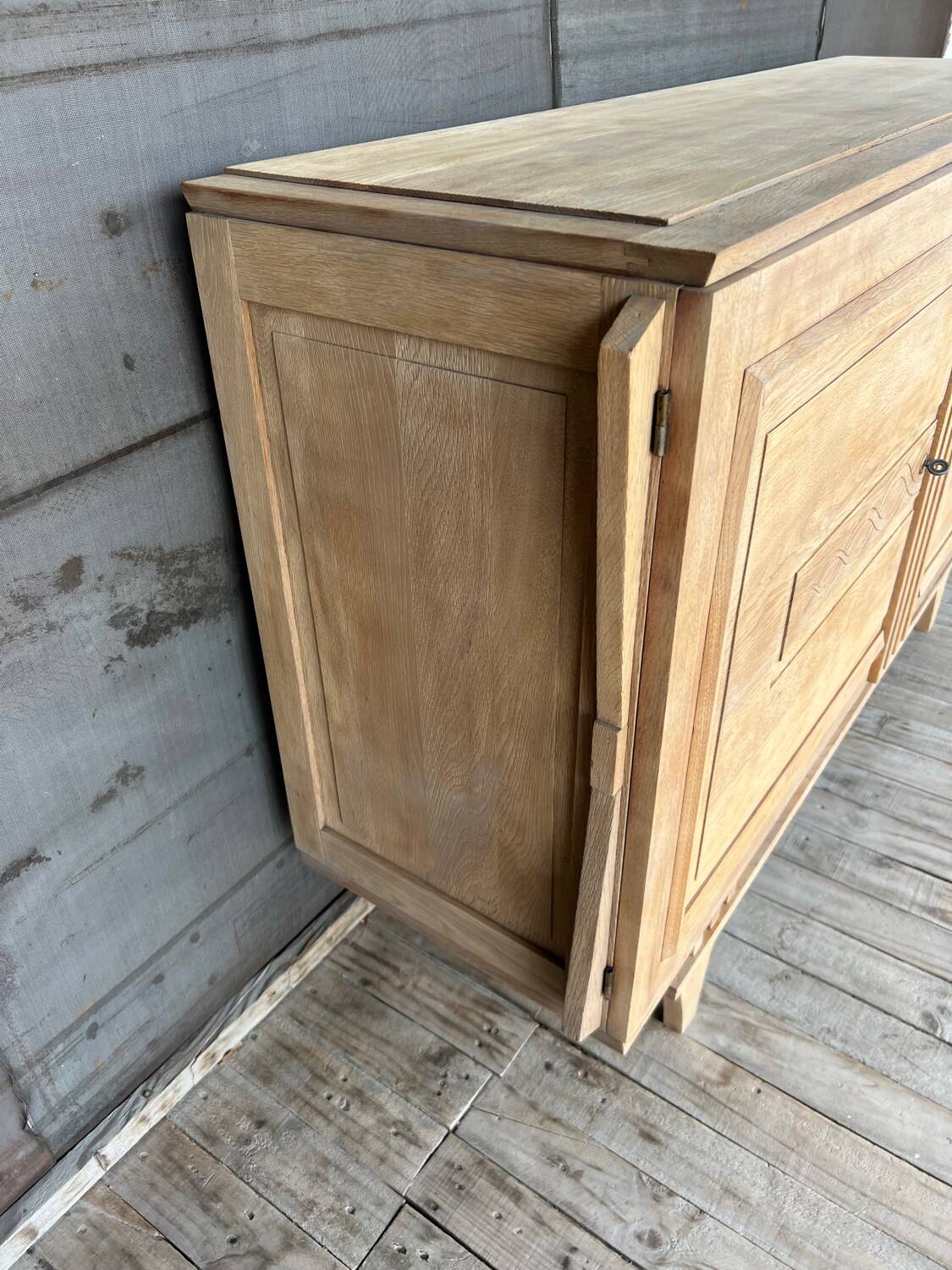 Ancien buffet bois brut