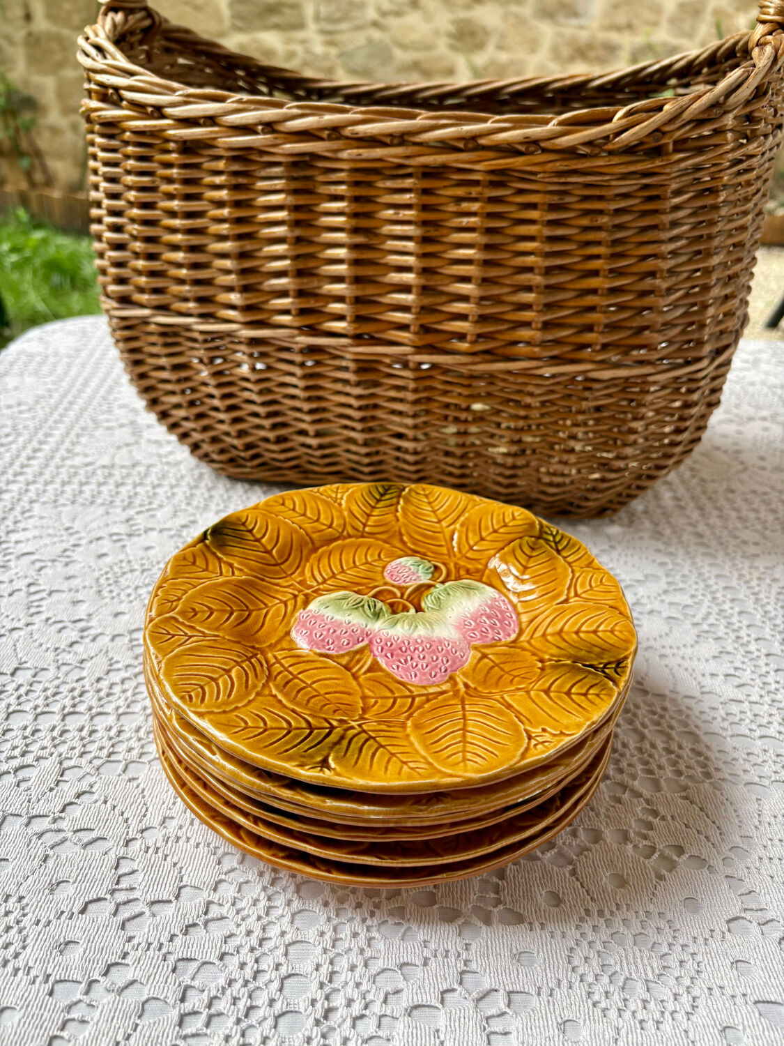 6 dessert plates barbotine Salins-les-Bains