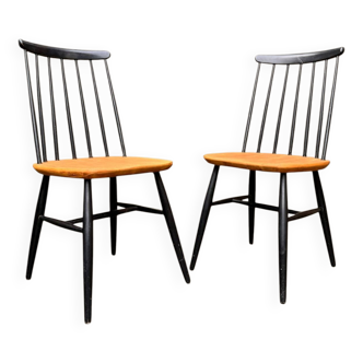 Deux chaises design scandinave style Fanett