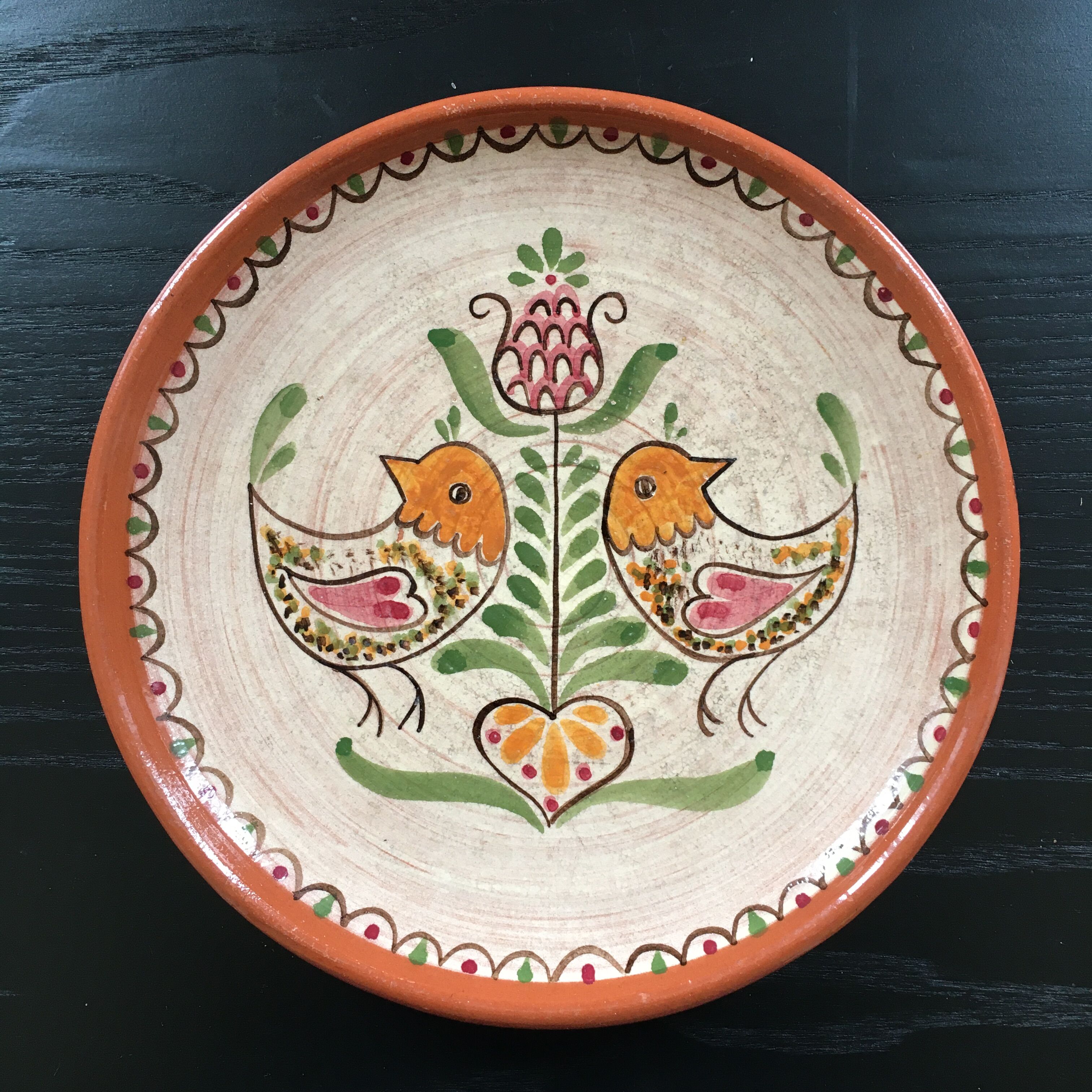 Decorative plate with birds, signed.